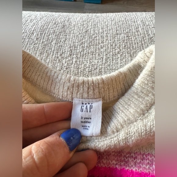 Baby Gap 3T Girls White, Pink & Red Sweater - Picture 2 of 3